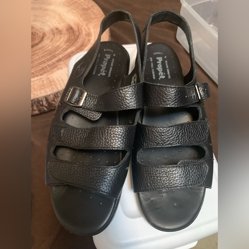Propet black sandals size 11